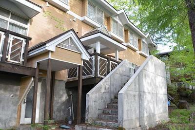 6-room mansion surrounded by green trees (land lease right) — Image 2, Chino, Nagano