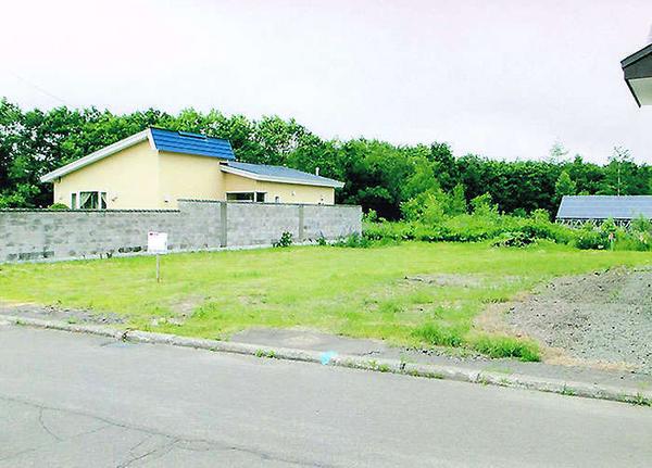 Two-Story Home with Workshop in Suzuran Complex, Teshikaga - Thumbnail 3