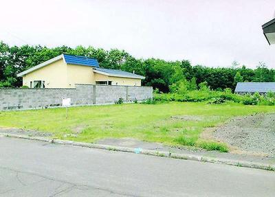 Two-Story Home with Workshop in Suzuran Complex, Teshikaga — Image 2, Teshikaga, Hokkaido