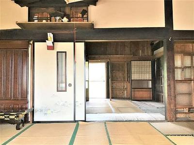 a 153-year-old farmhouse built in the peaceful countryside — Image 3, Oshu, Iwate