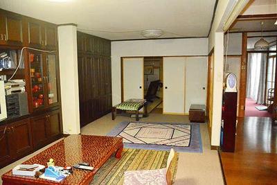 Spacious Wooden Home in Aoki Forest with 2,341m² Land — Image 4, Aoki, Nagano