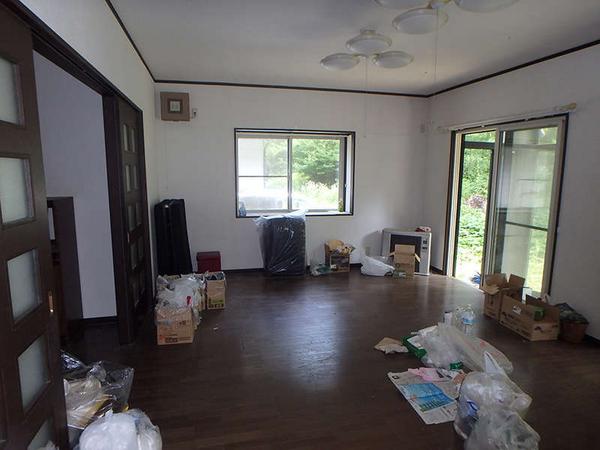Traditional Home with Garden by Hayase River, Tono - 1.8M Yen - Thumbnail 4
