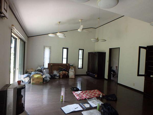 Traditional Home with Garden by Hayase River, Tono - 1.8M Yen - Thumbnail 3