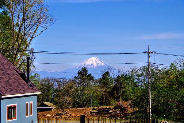Modern House with Farmland Near Shimobe Onsen, Yamanashi - Thumbnail 3