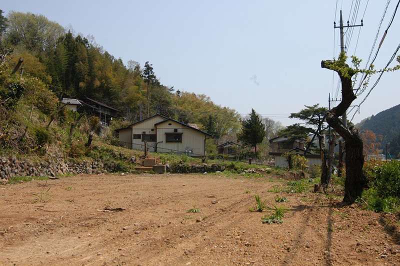 Quiet satoyama land along the prefectural road - Thumbnail 2