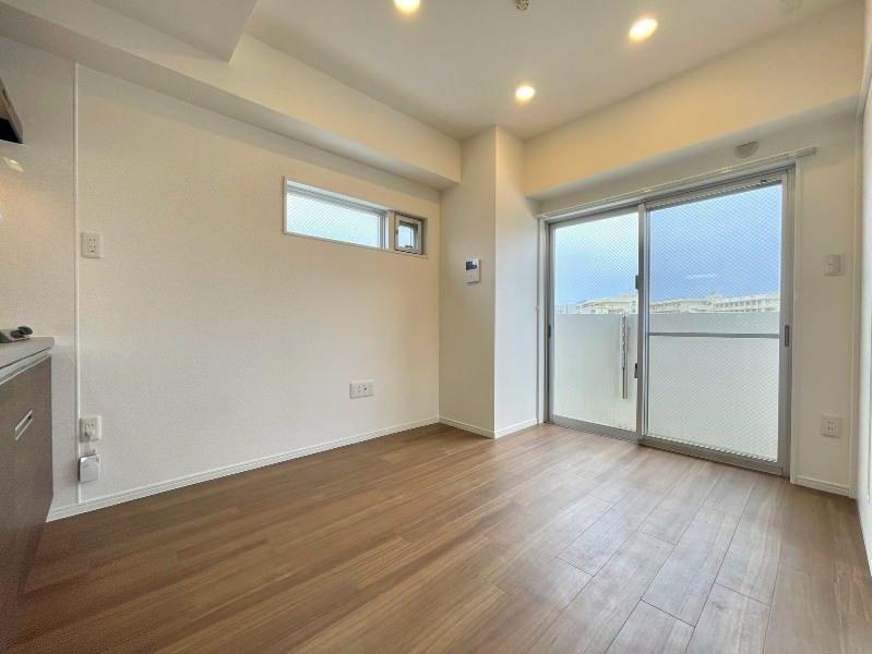 Modern 1DK Apartment for Rent in Shuri, Naha, Okinawa - Thumbnail 4