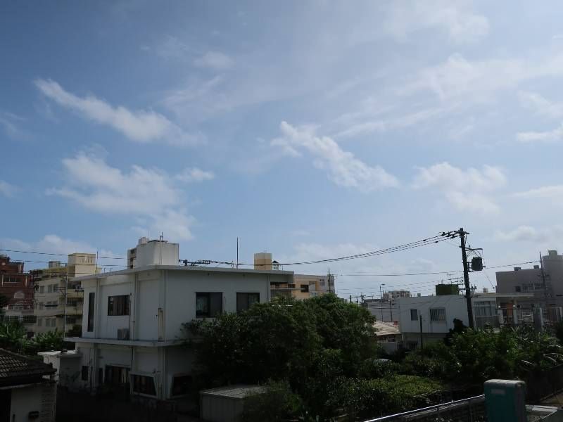 Thomas Yonabaru II 2DK Apartment for Rent in Okinawa - Thumbnail 3