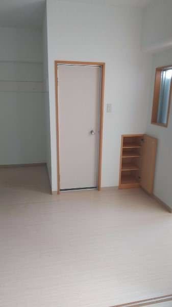 2LDK Apartment for Rent in Itoman City, Okinawa - Thumbnail 3