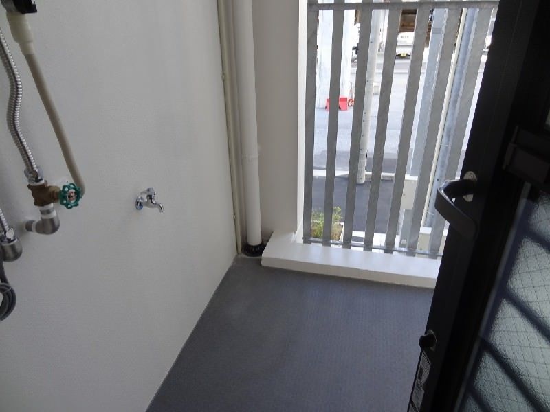Modern Office for Rent in Urasoe, Okinawa | 36.9 sqm - Thumbnail 3