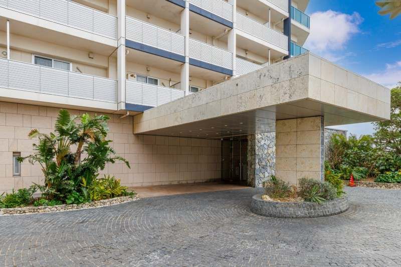 27th Floor Ocean View 1LDK in RYU:XTOWER, Omoromachi, Naha - Thumbnail 2