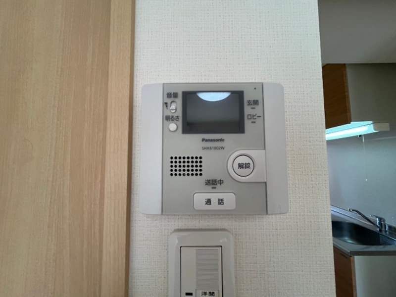 1K Apartment for Rent in Shiroma, Urasoe City, Okinawa - Thumbnail 3