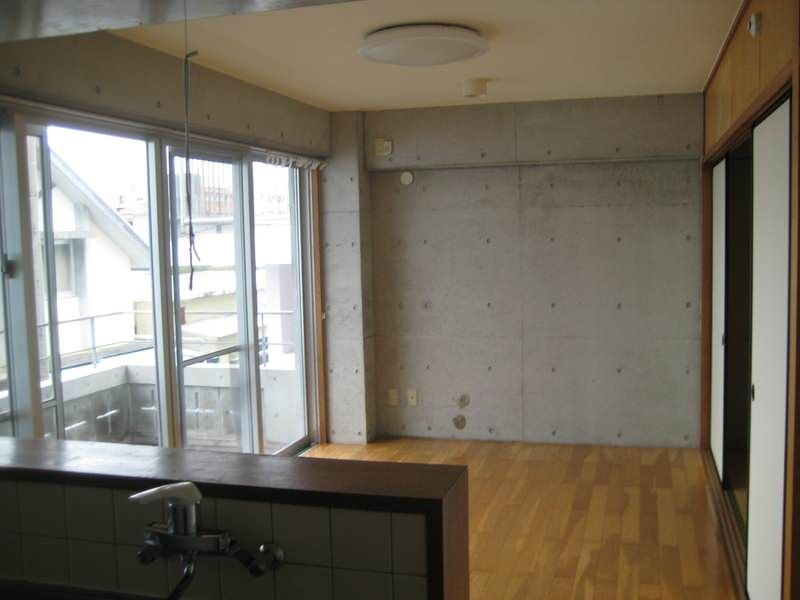 2LDK Apartment for Rent in Nishihara Town, Okinawa - Thumbnail 4