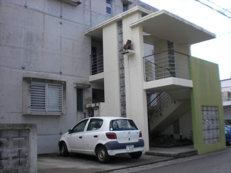 2LDK Apartment for Rent in Nishihara Town, Okinawa - Thumbnail 2