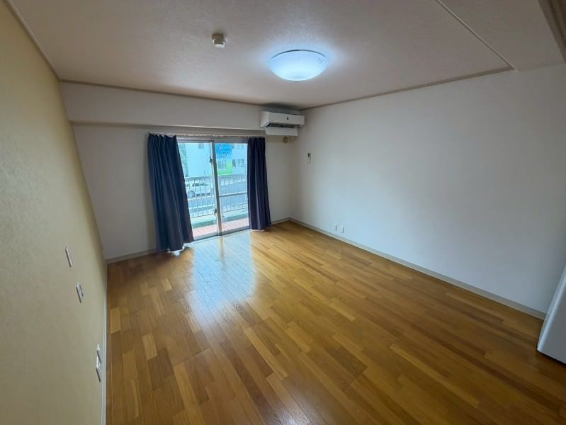 1R Apartment for Rent in Onna Village, Okinawa - 29.93 sqm - Thumbnail 3