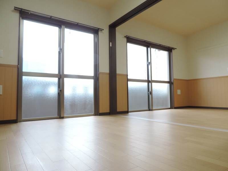 Pet-Friendly 2LDK Apartment for Rent in Nakagusuku, Okinawa - Thumbnail 4