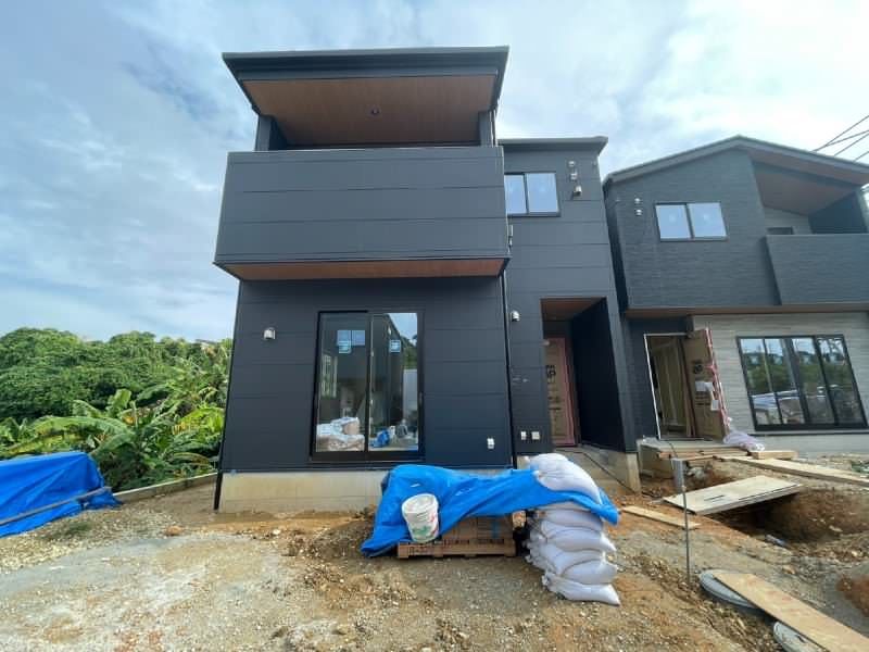 New 4LDK House for Sale in Okinawa City, Noborikawa - Image 1