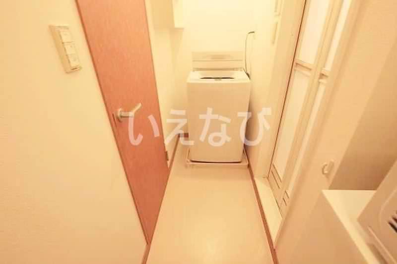 Leopalace Woolsey Furnished 1K Apartment for Rent in Itoman, Okinawa - Thumbnail 2