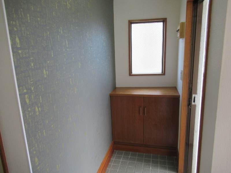 Ichigo House 1LDK Apartment for Rent in Urasoe, Okinawa - Thumbnail 2