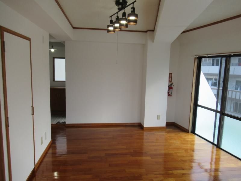 Ichigo House 1LDK Apartment for Rent in Urasoe, Okinawa - Thumbnail 3