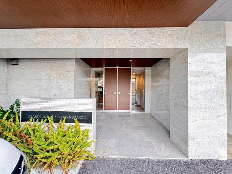 Grande Premium Vista Nodake EAST Condo for Sale in Ginowan - Thumbnail 3