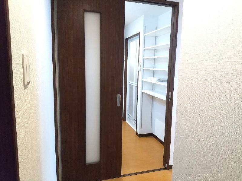 1LDK Apartment for Rent in Nishihara, Okinawa - Thumbnail 4