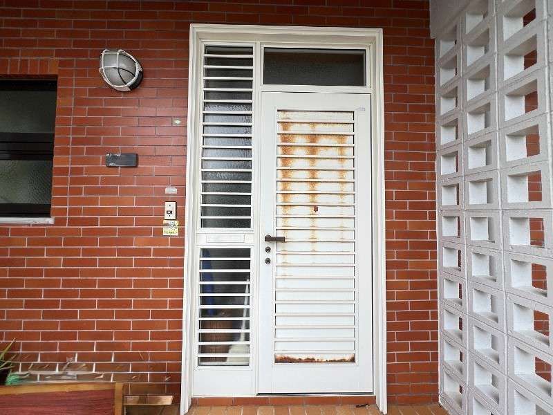 Spacious 3DK House in Naha with Ocean Views - Thumbnail 4