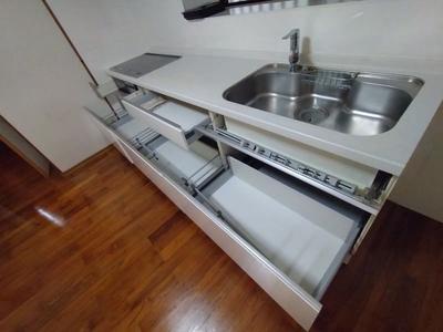 Spacious 7LDK Multi-Generation Home in Nanjo City, Okinawa — Image 1, Nanjo, Okinawa