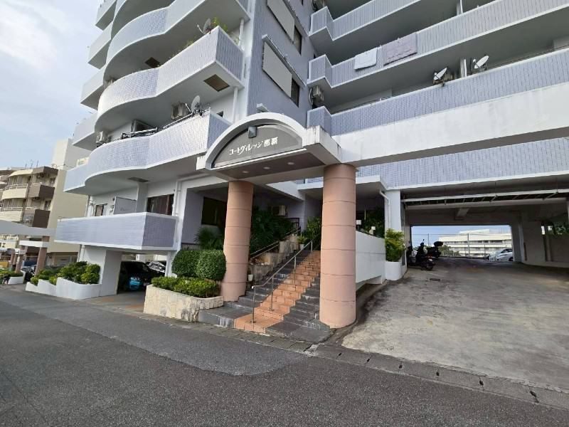 Renovated 3LDK Apartment with Walk-in Closet in Naha, Okinawa - Thumbnail 2