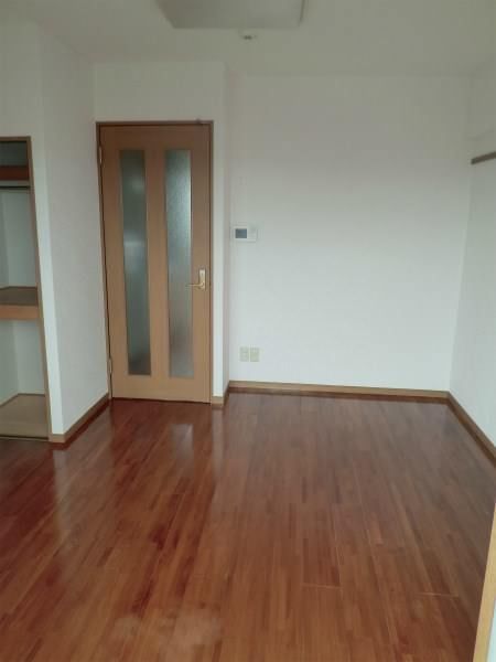 1K Apartment for Rent in Kin Town, Okinawa with Sea Views - Thumbnail 3