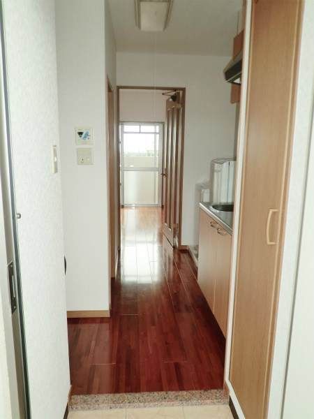 1K Apartment for Rent in Kin Town, Okinawa with Sea Views - Thumbnail 2