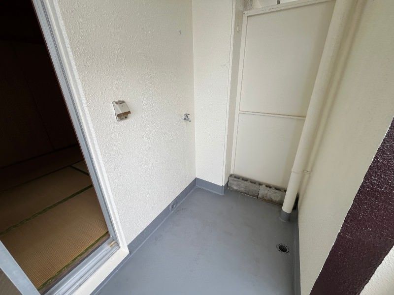 3DK Apartment for Rent in Ginowan Oyama, Okinawa - Thumbnail 2