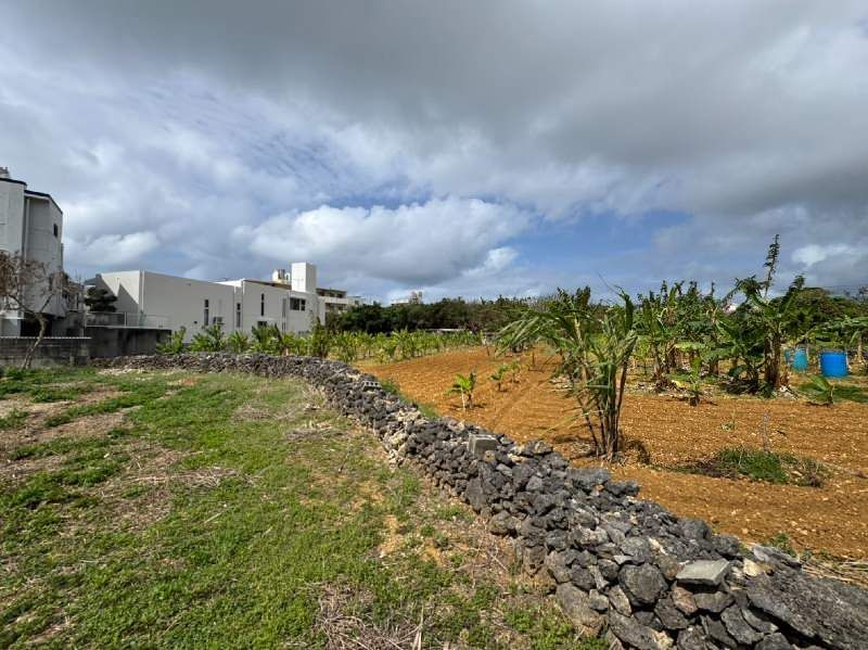 556.6 Tsubo Land for Sale in Yomitan Village, Okinawa - Thumbnail 4