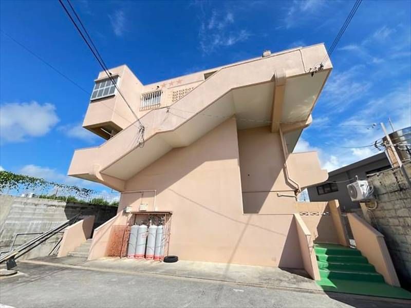 Heisei Apartment 2DK for Rent in Yomitan Village, Okinawa - Thumbnail 2