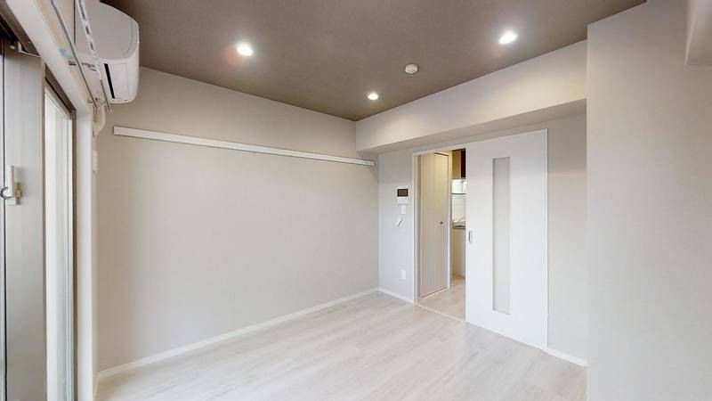 1K Apartment for Rent in Naha, Okinawa - Near Asahibashi Station - Thumbnail 4