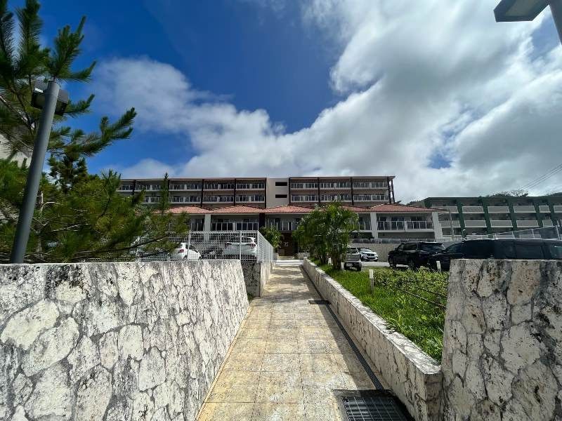 Modern 1LDK Apartment for Sale near Shurijo Castle Park, Naha - Thumbnail 3