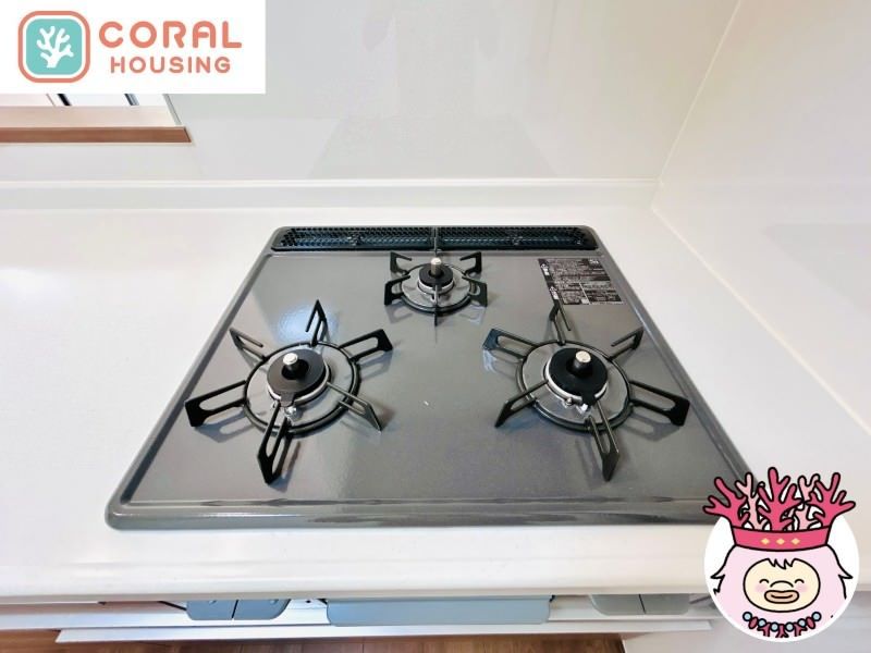 New 4LDK House in Naha Gushi with Garden and Parking - Image 11