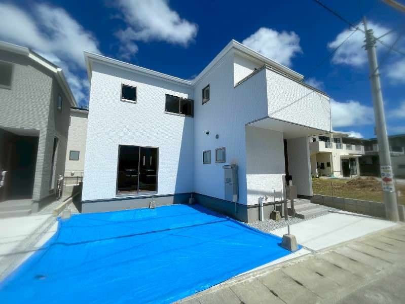 New 3LDK House in Uruma City, Okinawa with Modern Features - Thumbnail 2