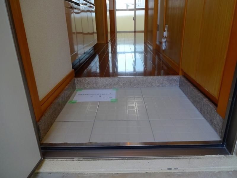1K Apartment for Rent in Higashimachi, Naha, Okinawa - Thumbnail 2