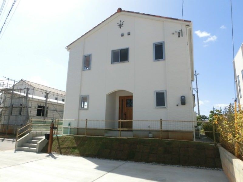 5LDK Detached House for Sale in Sea Lake Zakimi, Yomitan - Thumbnail 2