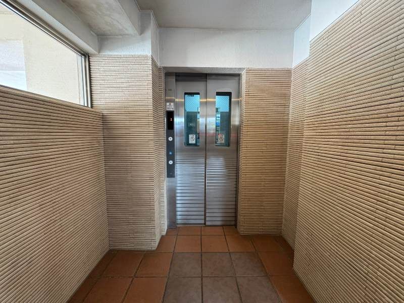 Mio Bien Nakasone 3LDK Apartment with Ocean View in Okinawa City - Thumbnail 2