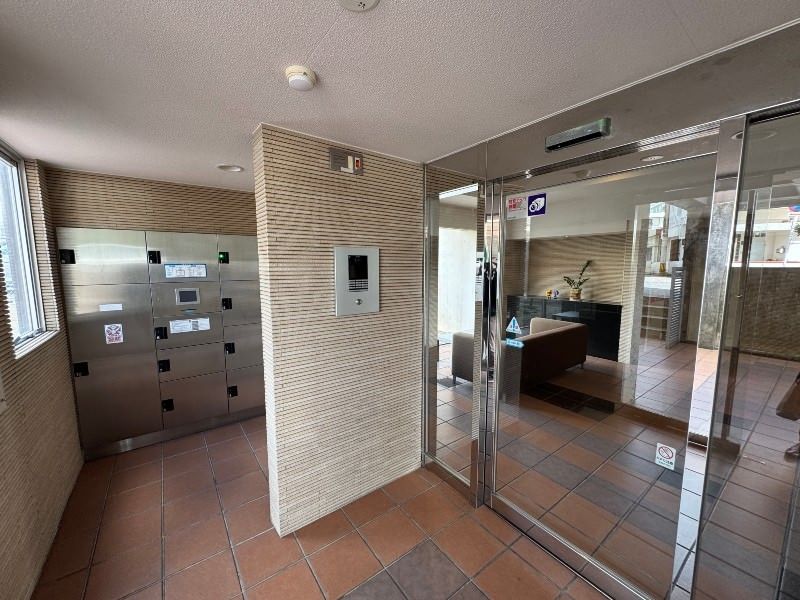 Mio Bien Nakasone 3LDK Apartment with Ocean View in Okinawa City - Thumbnail 3