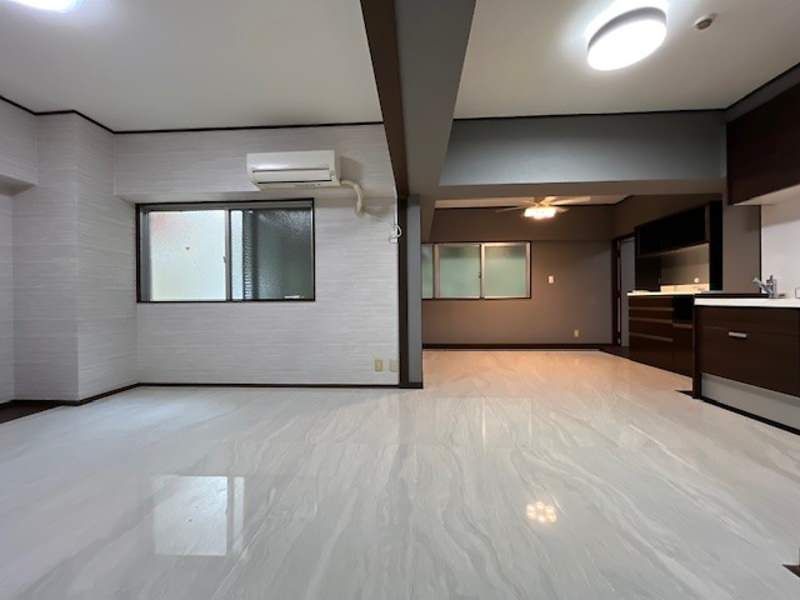 Renovated 2LDK Apartment Near Kenchomae Station, Naha - Thumbnail 4