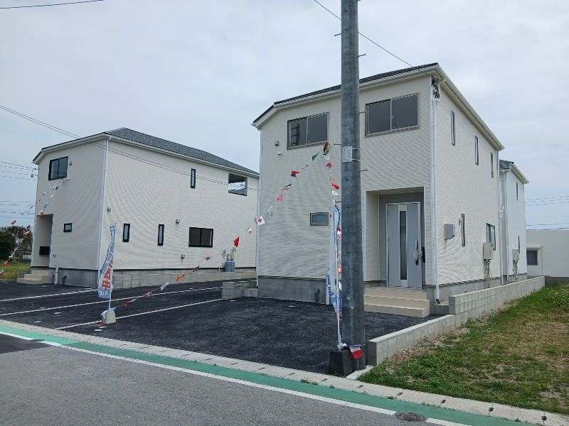 New 4LDK House for Sale in Yakena, Uruma City, Okinawa - Thumbnail 3