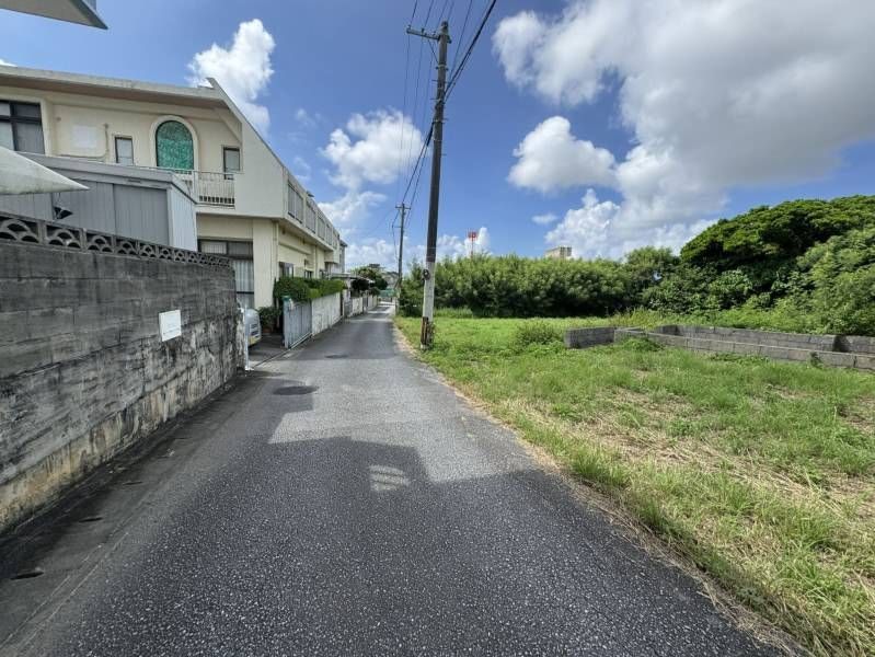 1,712 sqm Land for Sale in Tomigusuku, Okinawa - Thumbnail 3