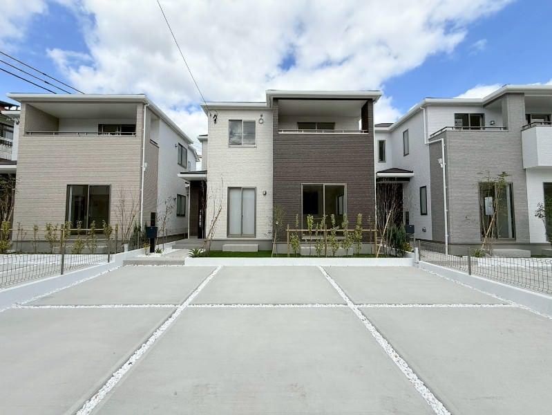 New 2025 4LDK House with Garden in Okinawa City Chibana - Thumbnail 2