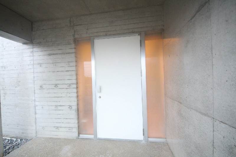 Ocean View House with Garage for Sale in Uruma, Okinawa - Thumbnail 4