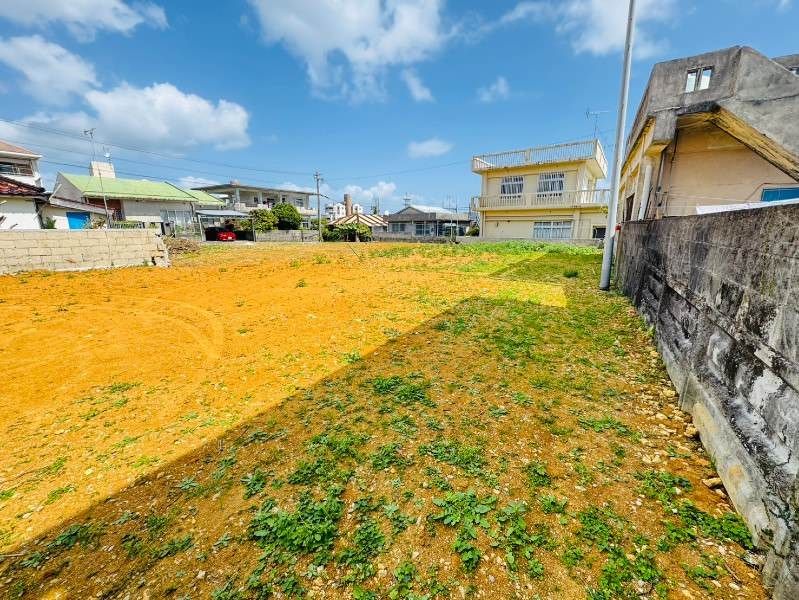 147 Tsubo Residential Land for Sale in Uruma, Okinawa - No Build Conditions - Thumbnail 3