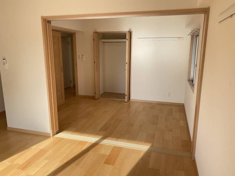 Modern 2LDK Apartment for Rent in Haebaru Town, Okinawa - Thumbnail 4