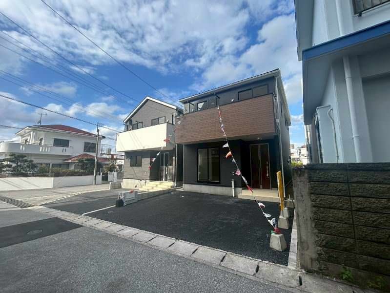 New 4LDK Wooden House for Sale in Yomitan Village, Okinawa - Thumbnail 3