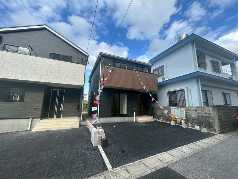 New 4LDK Wooden House for Sale in Yomitan Village, Okinawa - Thumbnail 2